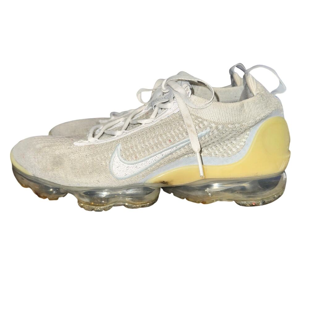 Nike Air Vapormax 2021 FK Sneakers Womens Size 10 White Pure Platinum Knit Shoes